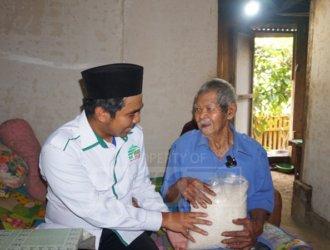 mbah sakrip, lansia